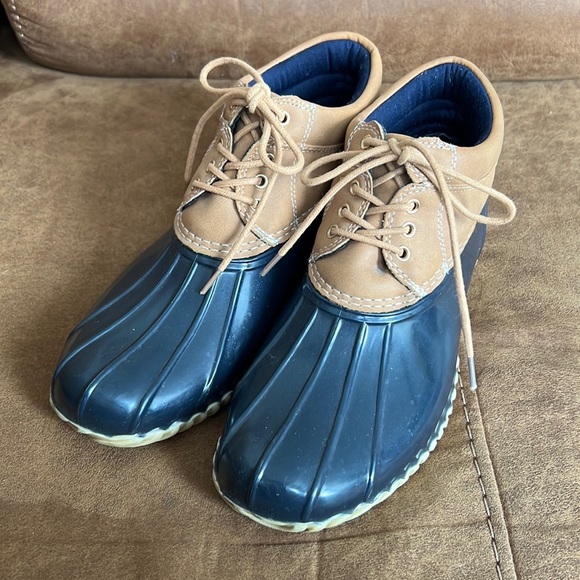 Tommy Hilfiger Duck Boots - Picture 2 of 5